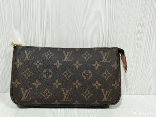 AAA Replica Ru Louis POCHETTE Vuitton ACCESSOIRES 0607